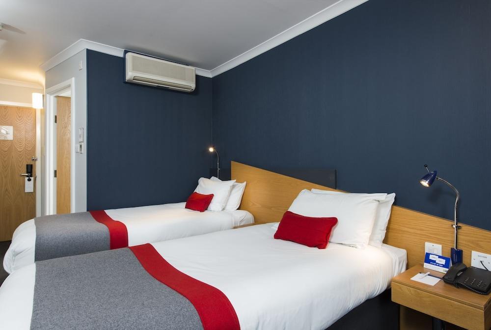 Hotel Express East By Ihg 3*