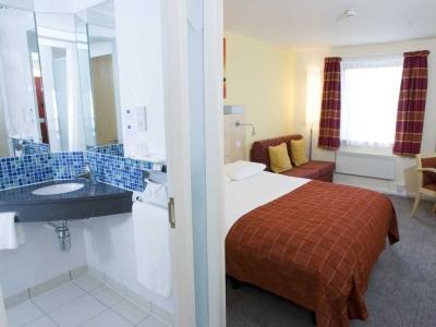 Hotel Express East By Ihg 3*